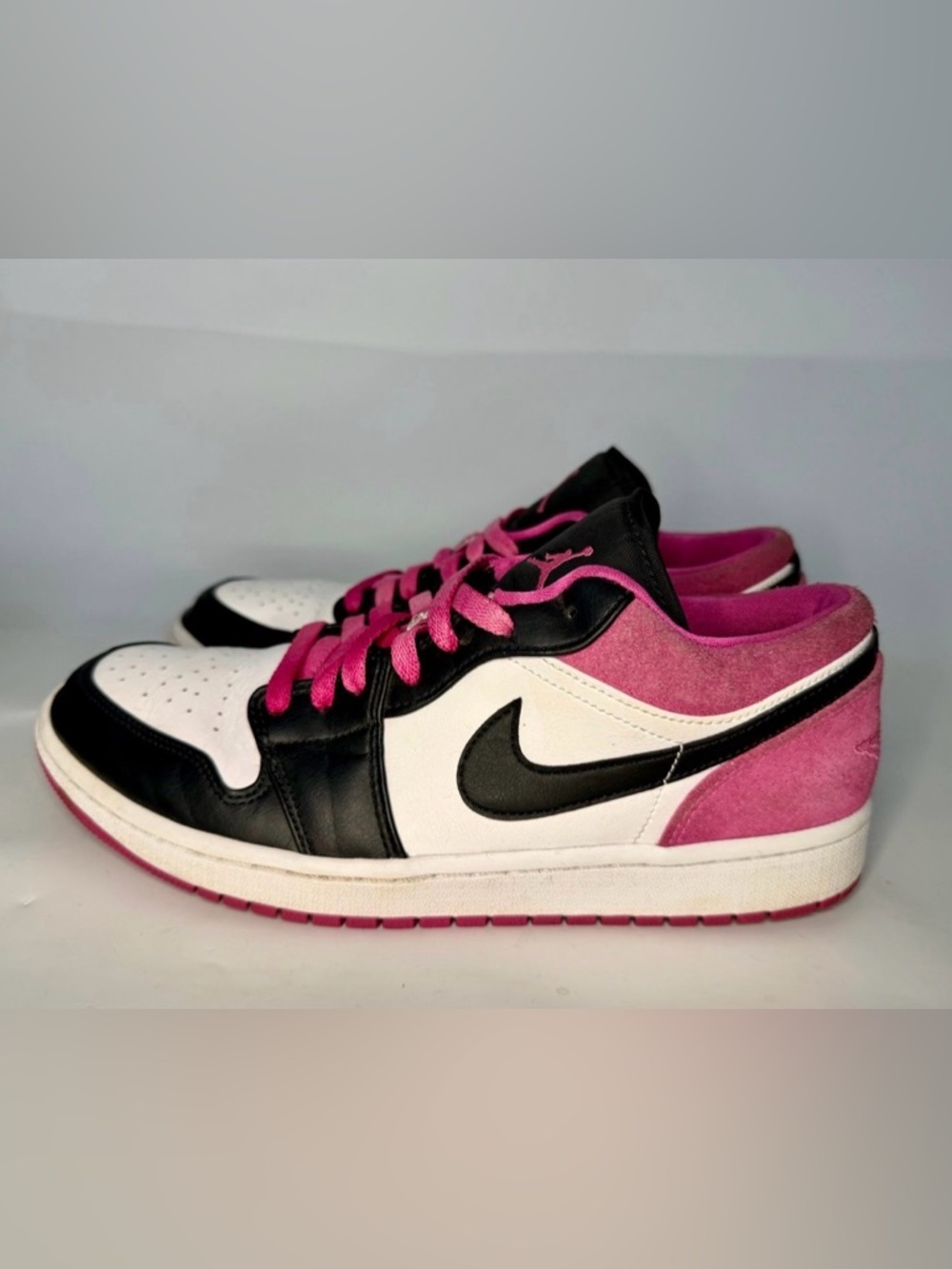 Nike Air Jordan 1 Low SE Fuchsia Men’s Size 9 US CK3022-005 Pink Black White